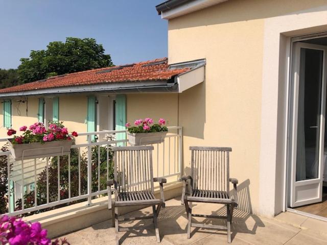 Bed and Breakfast Chez Pascale Et Patrick Mios Exterior foto